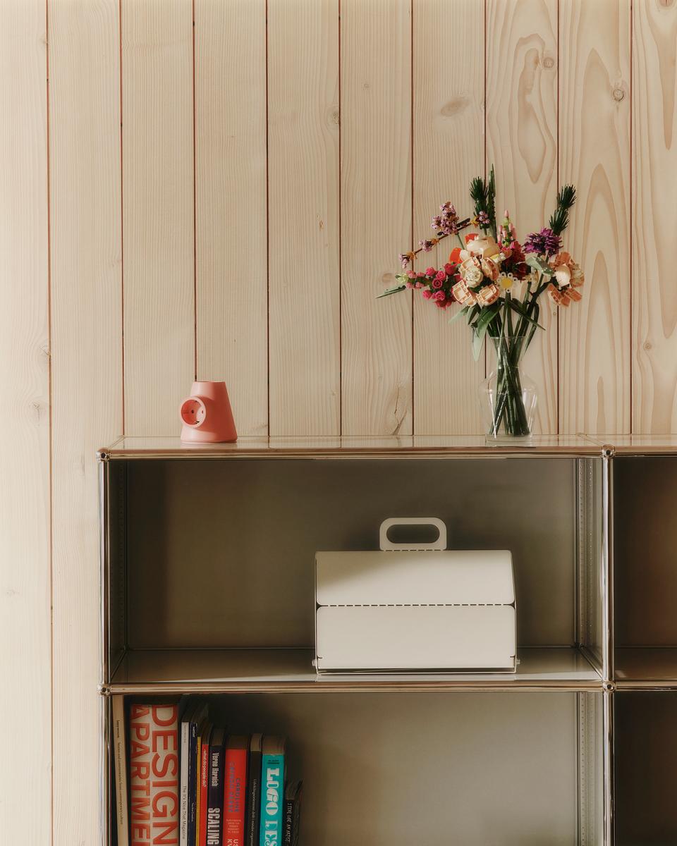 Pedestal Cable House Power Accessories 007 Pearl