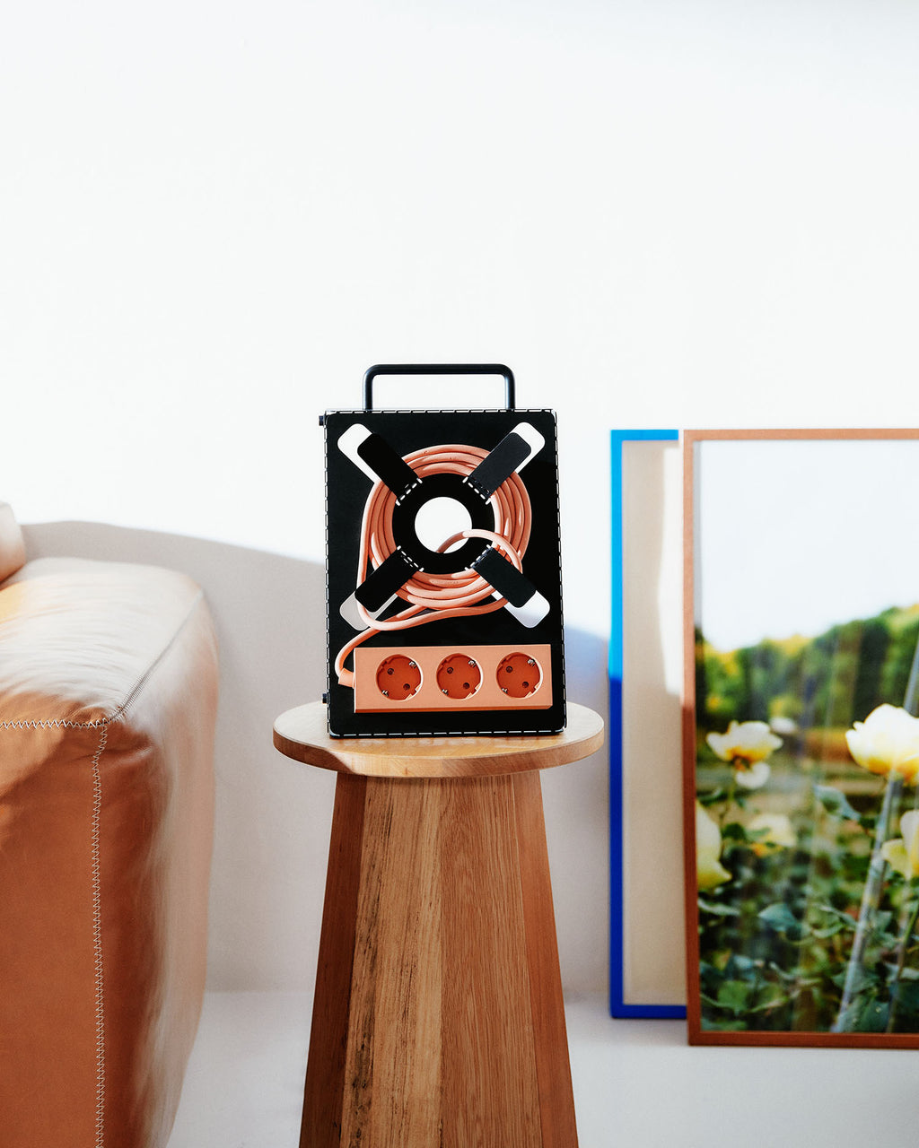 Pedestal Cable Stand Power Accessories 001 Charcoal