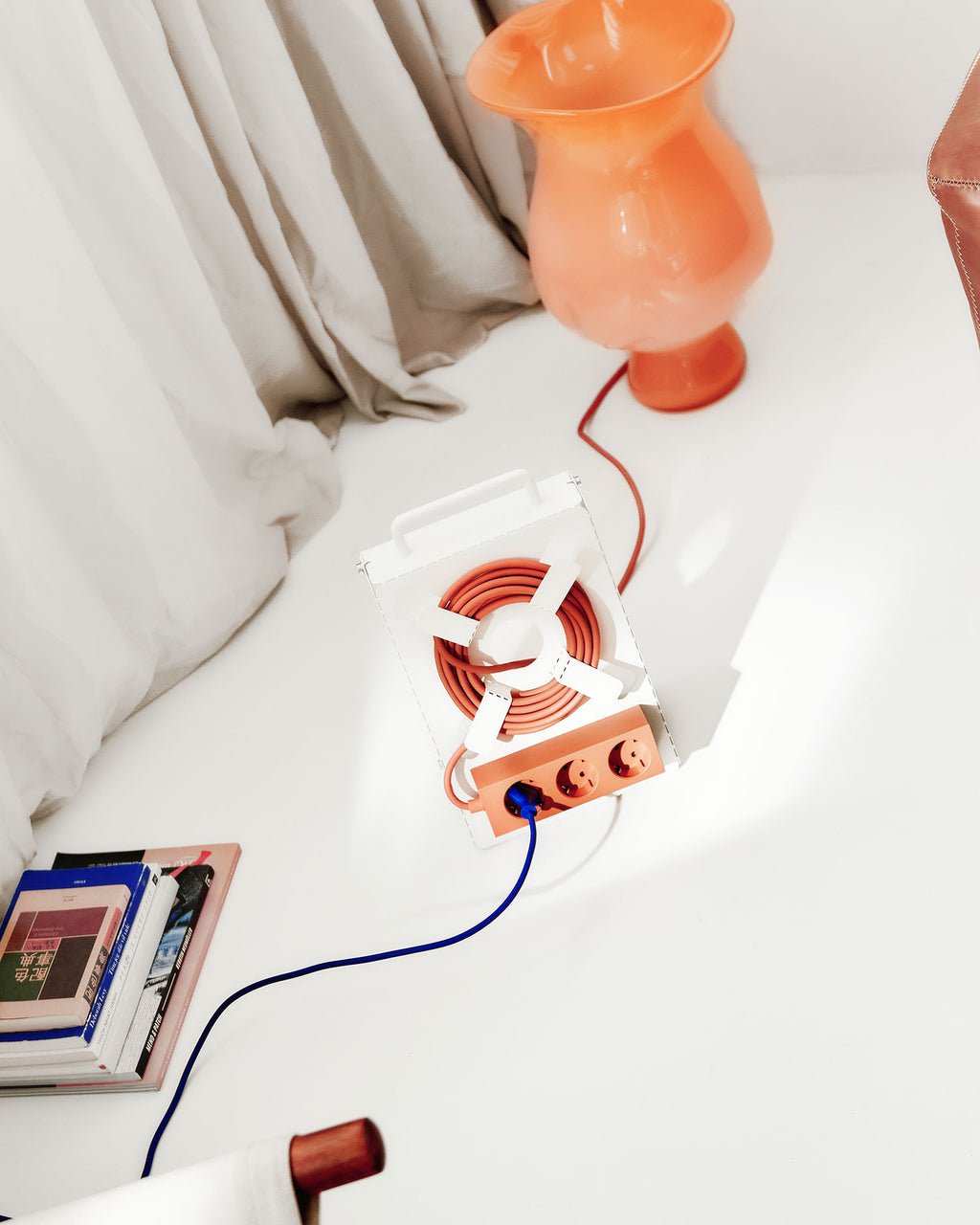 Pedestal Cable Stand Power Accessories 007 Pearl