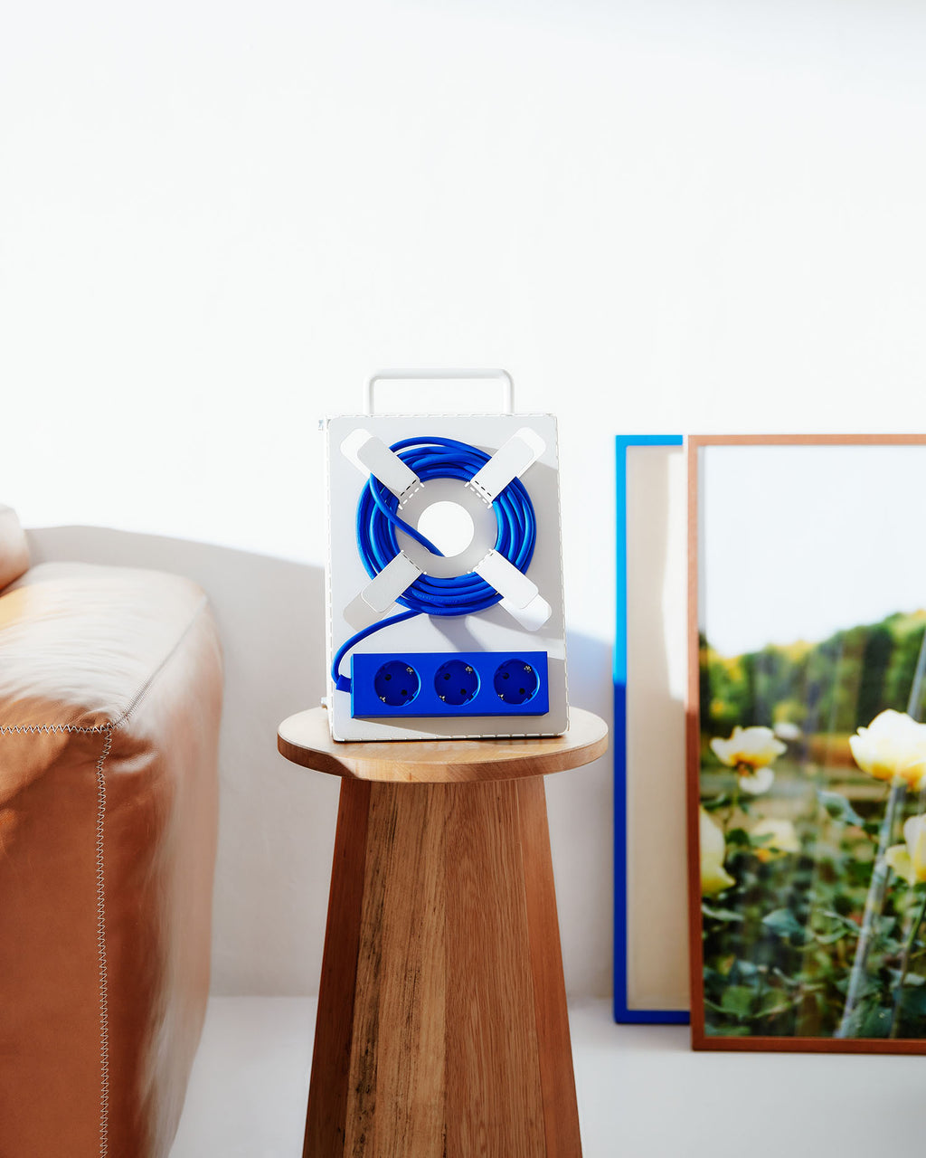 Pedestal Cable Stand Power Accessories 007 Pearl