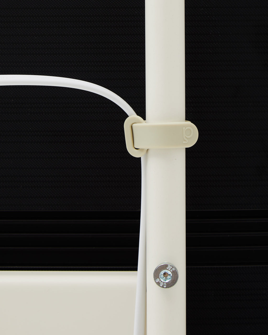 Pedestal Cable Tie Cable Managers 007 Pearl