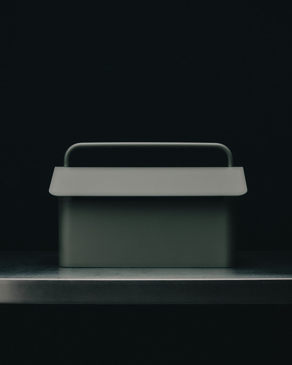 Pedestal Cable Villa Power Accessories 019 Mossy Green