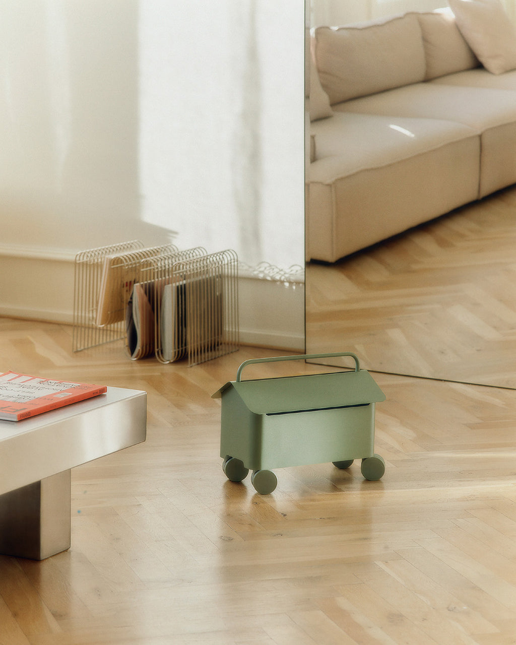 Pedestal Cable Villa Power Accessories 019 Mossy Green