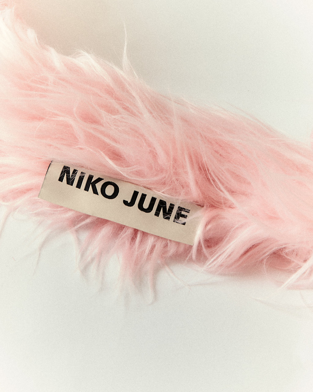 Pedestal FURRY Power Bar 015 Bubble Gum