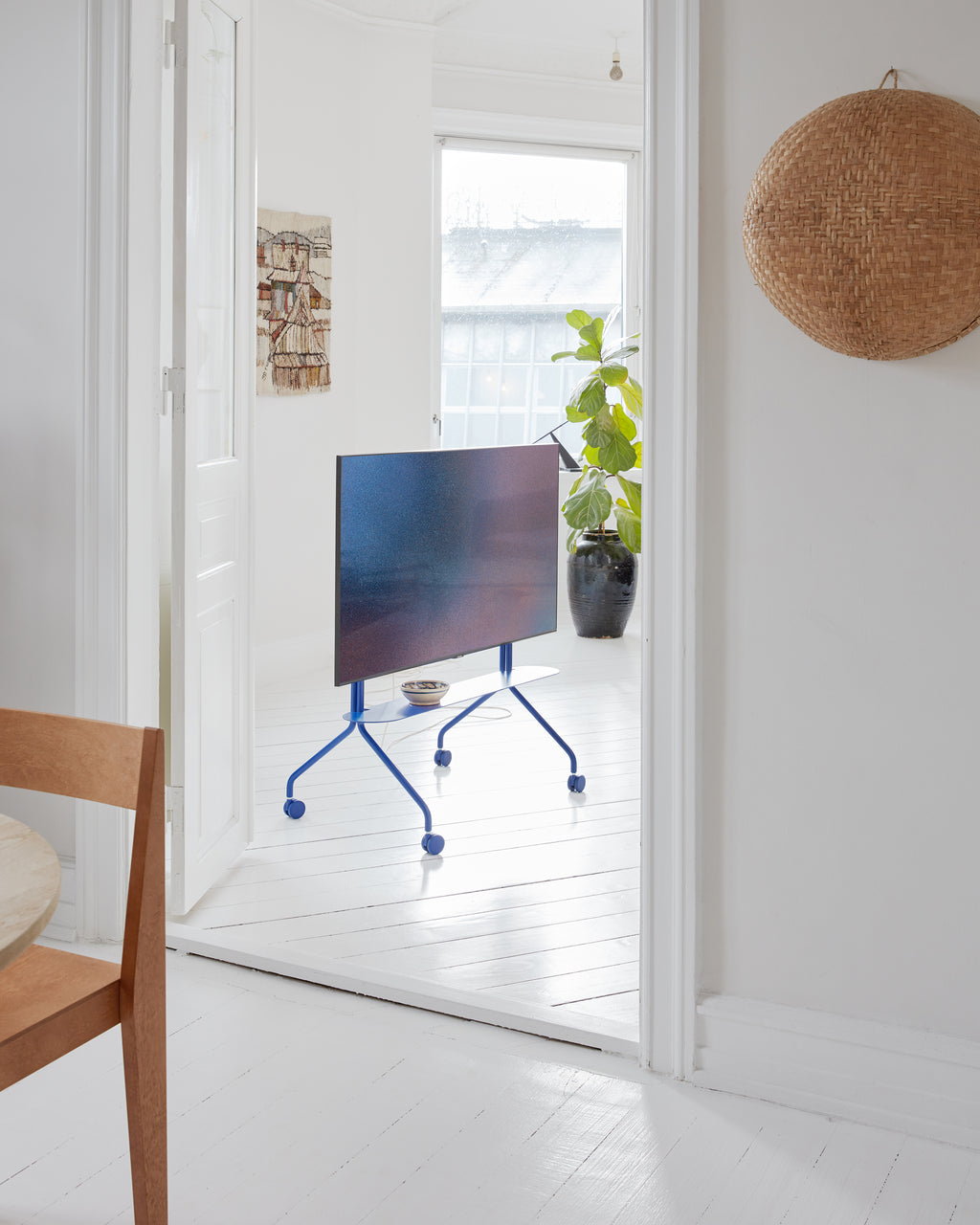 Pedestal Moon Rollin' Stands W/ Wheels 006 Ultra Marine