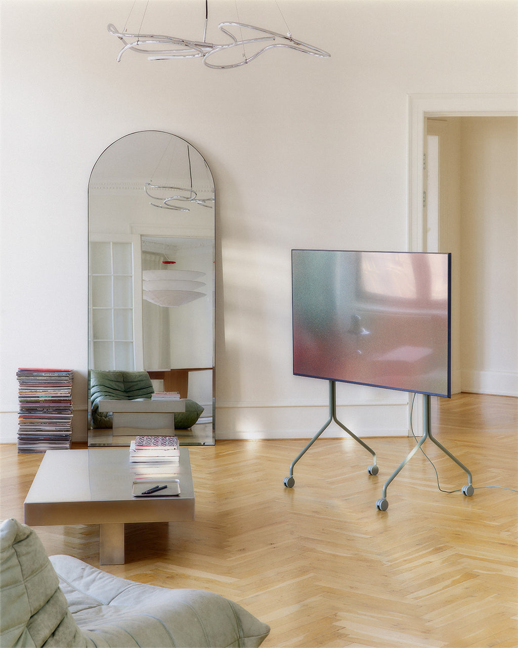 Pedestal Moon Rollin' Tall Stands W/ Wheels 019 Mossy Green