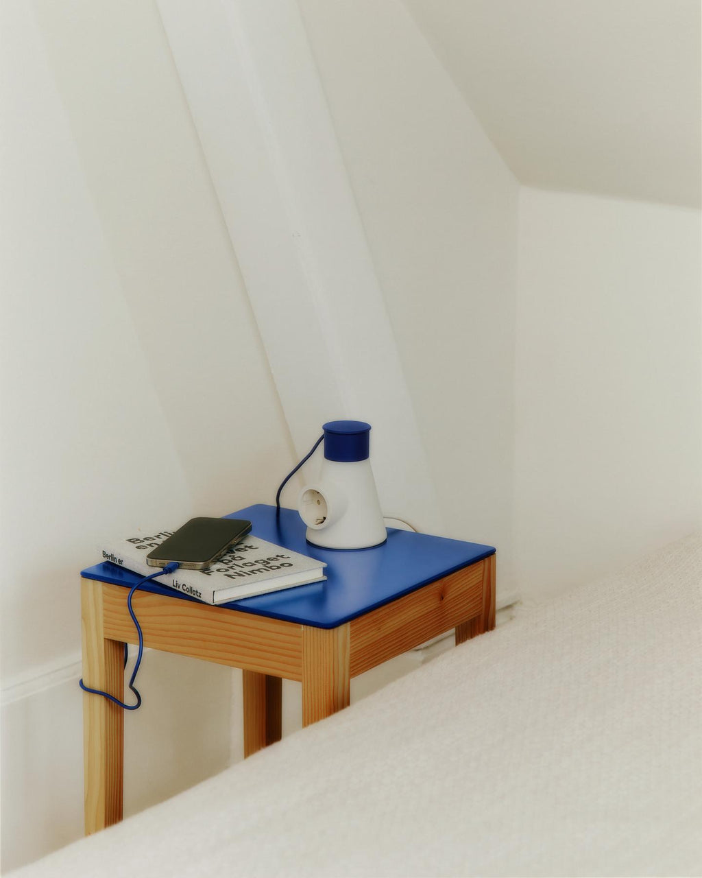 Pedestal Power Adapter Cables 006 Ultra Marine