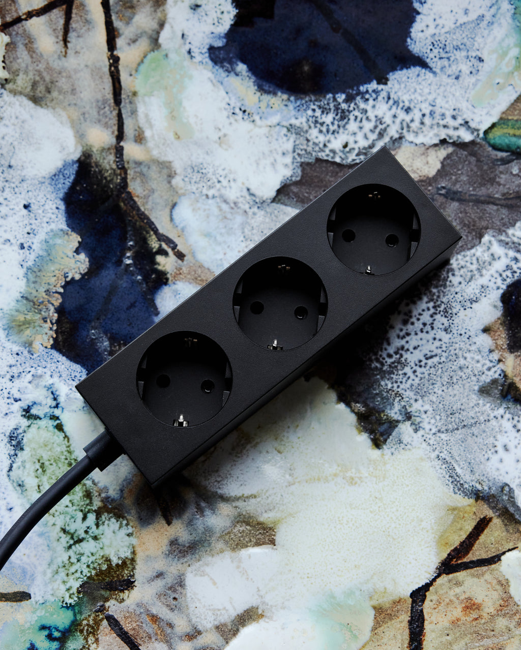 Pedestal Power Bar 2 meters Power Bar 001 Charcoal