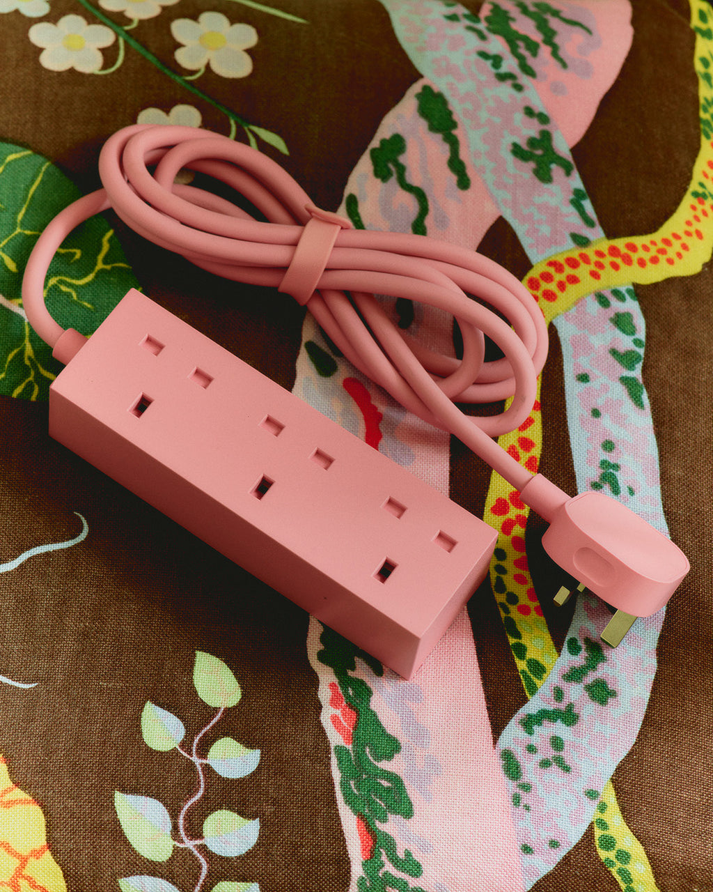 Pedestal Power Bar 2 metres UK Power Bar 015 Bubble Gum