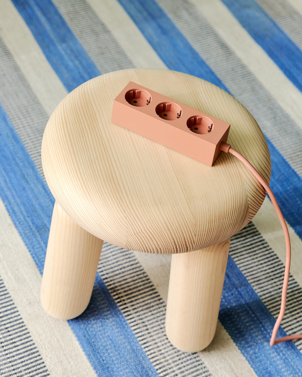 Pedestal Power Bar 5 meters Power Bar 005 Dusty Rose