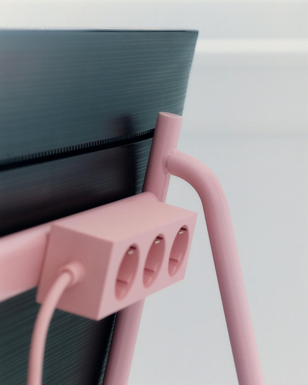 Pedestal Power Bar 5 meters Power Bar 015 Bubble Gum