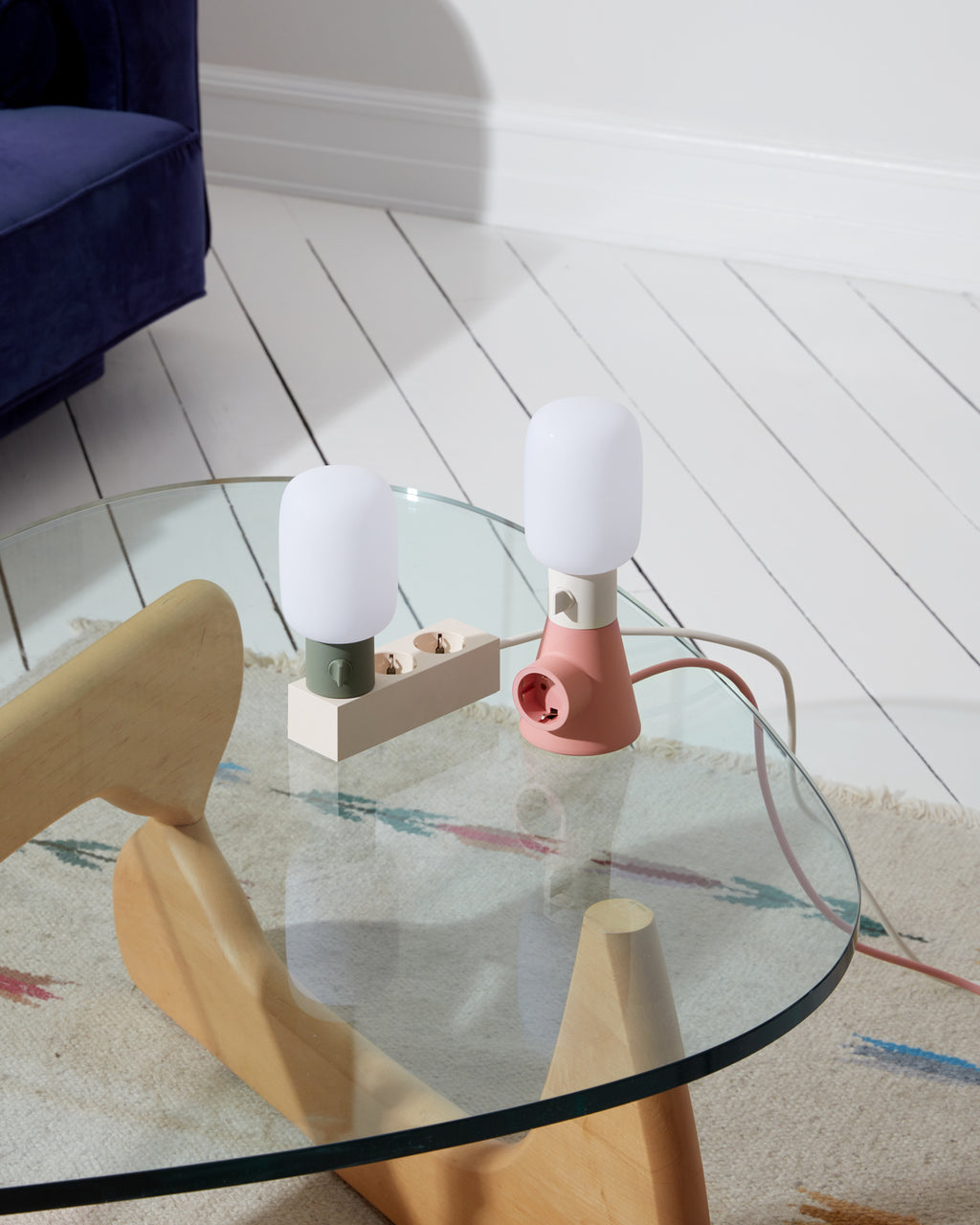 Pedestal Power Base Power Base 015 Bubble Gum