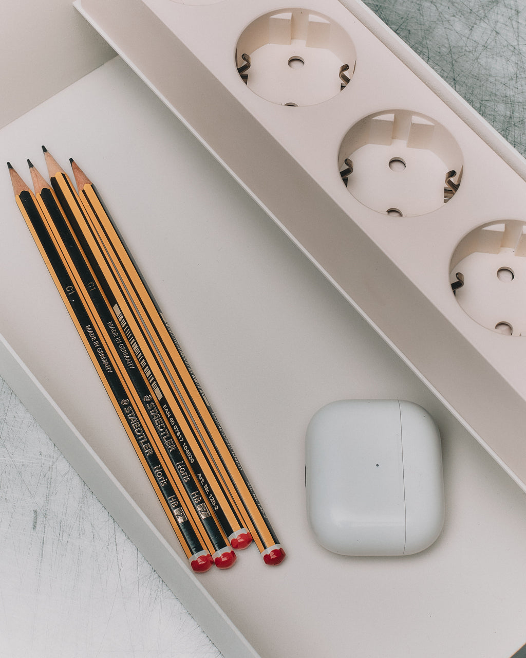 Pedestal Power Beam 2 meters Power Beam 007 Pearl