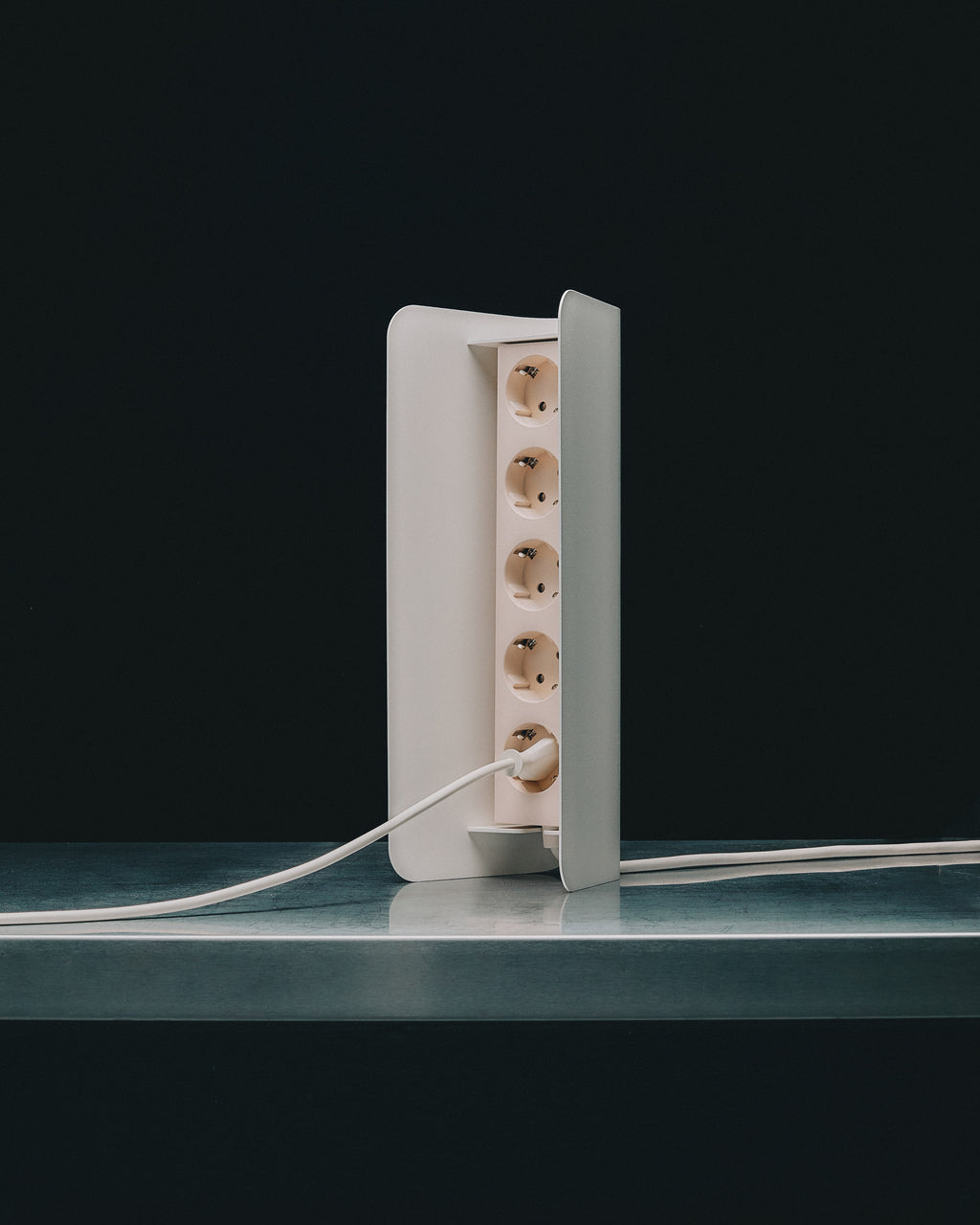 Pedestal Power Beam 5 meters Power Beam 007 Pearl