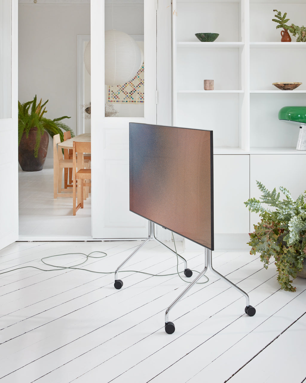 Pedestal Power Cable 7.5 UK Cables 019 Mossy Green