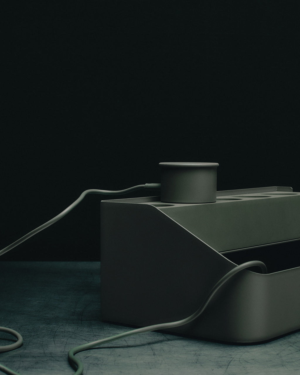 Pedestal Power Tray Double Power Accessories 019 Mossy Green