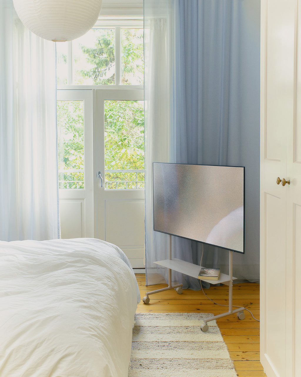 Pedestal Rover Stands W/ Wheels 028 Oat