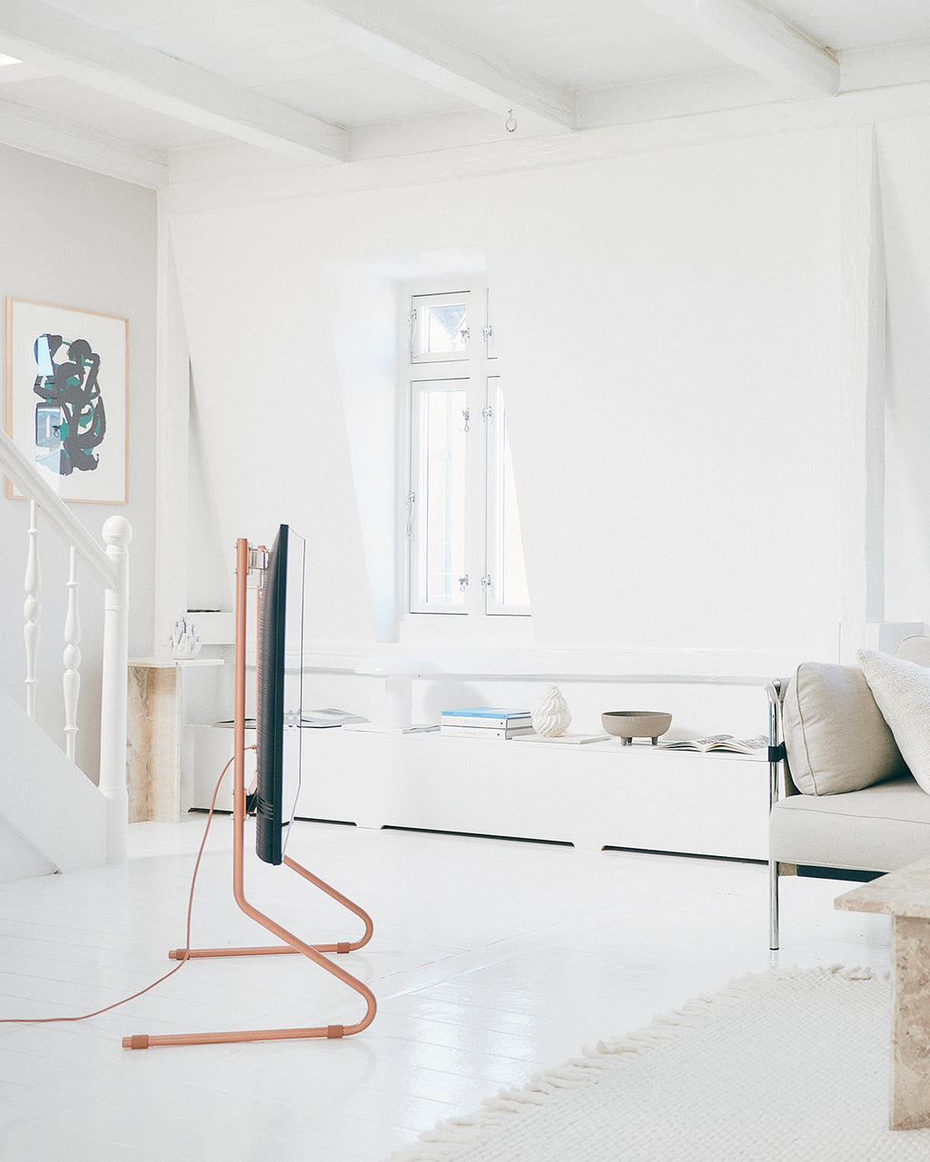 Pedestal Sway TV Stands 005 Dusty Rose