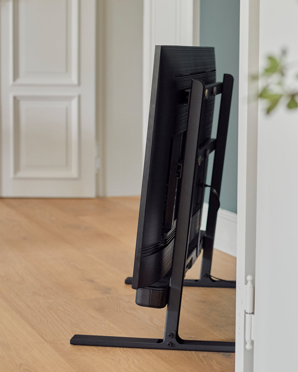 Pedestal Tilted Stand TV Stands 001 Charcoal